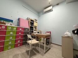 Ntuc Lifestyle Centre (jurong) (D22), Retail #586031051